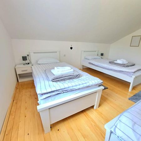 Sobe Zizi Bed & Breakfast Jajce Luaran gambar