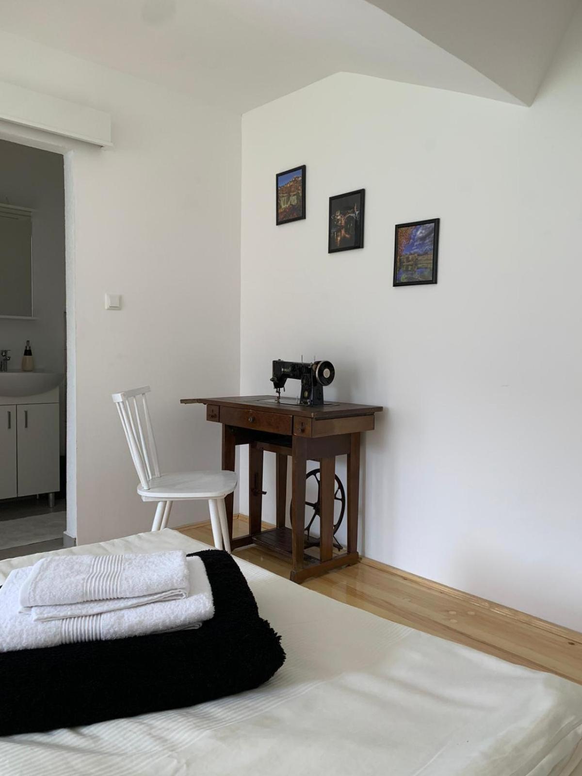 Sobe Zizi Bed & Breakfast Jajce Luaran gambar