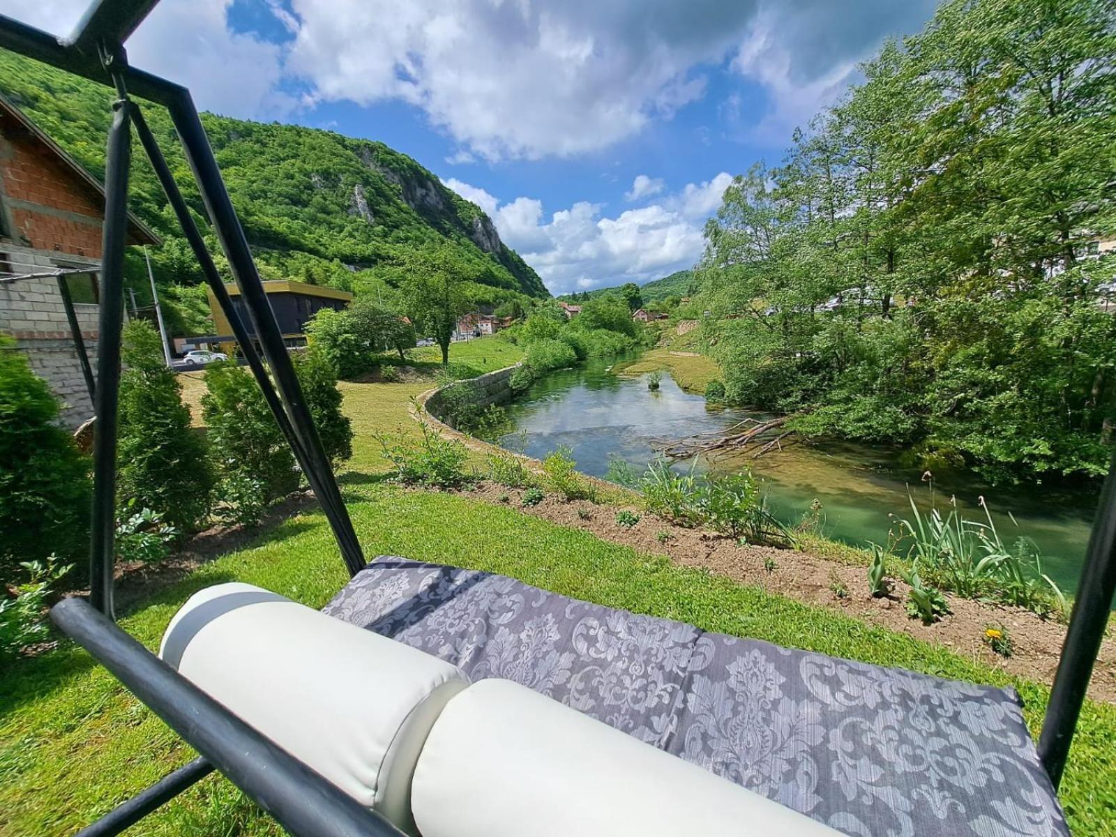 Sobe Zizi Bed & Breakfast Jajce Luaran gambar