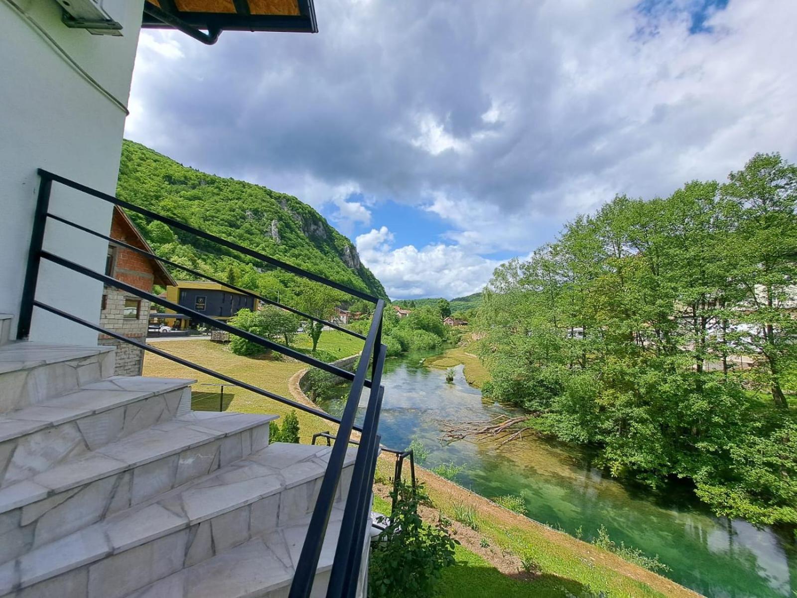 Sobe Zizi Bed & Breakfast Jajce Luaran gambar
