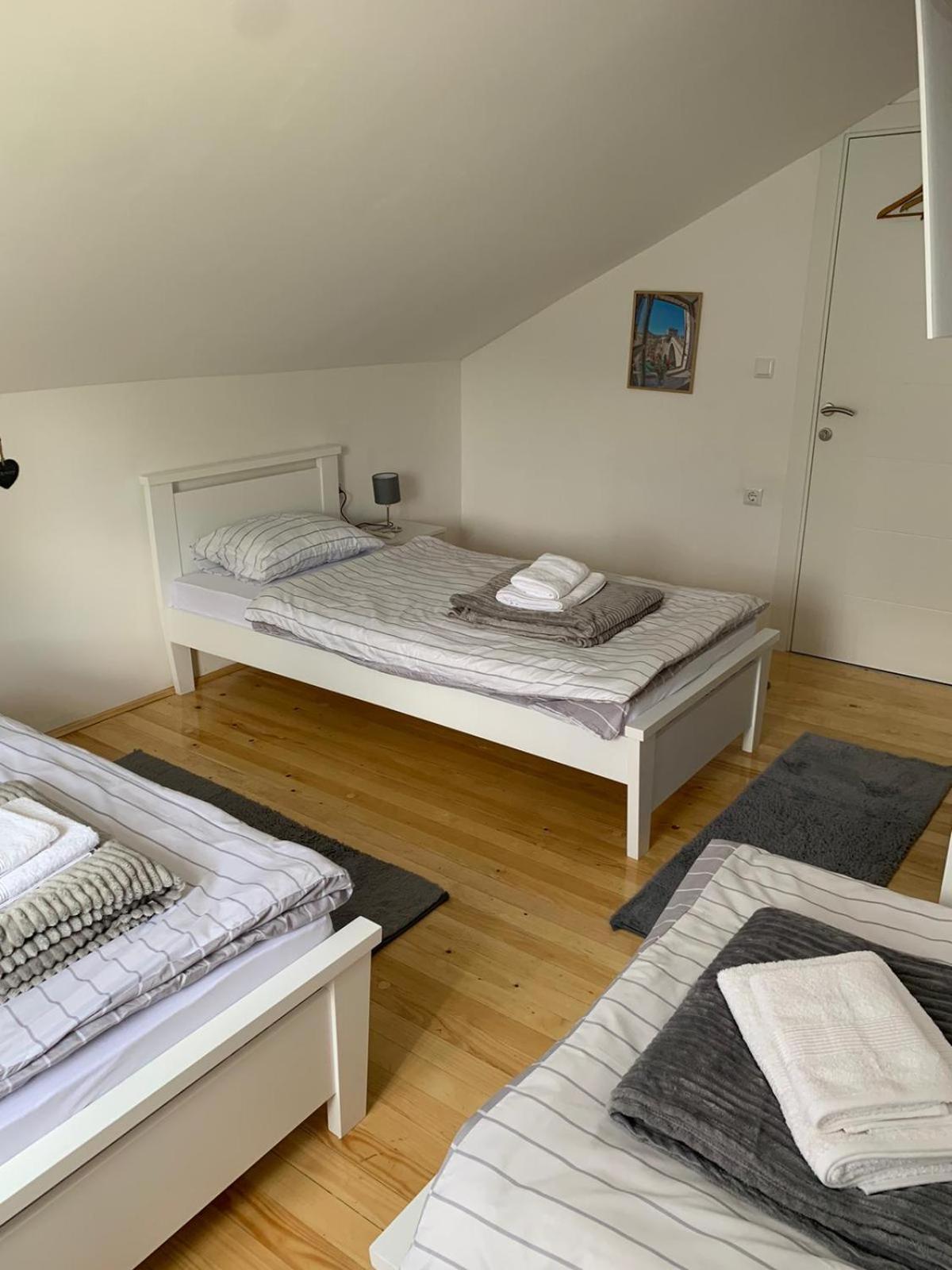 Sobe Zizi Bed & Breakfast Jajce Luaran gambar