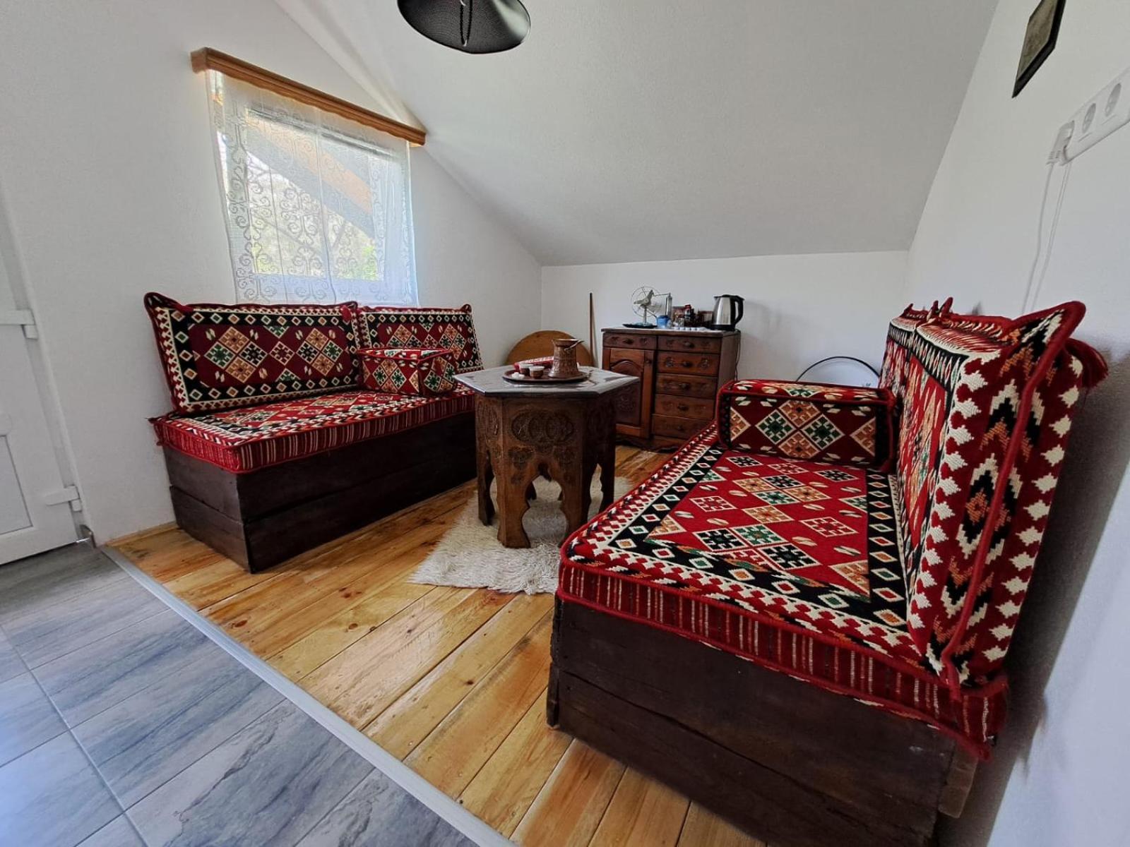 Sobe Zizi Bed & Breakfast Jajce Luaran gambar