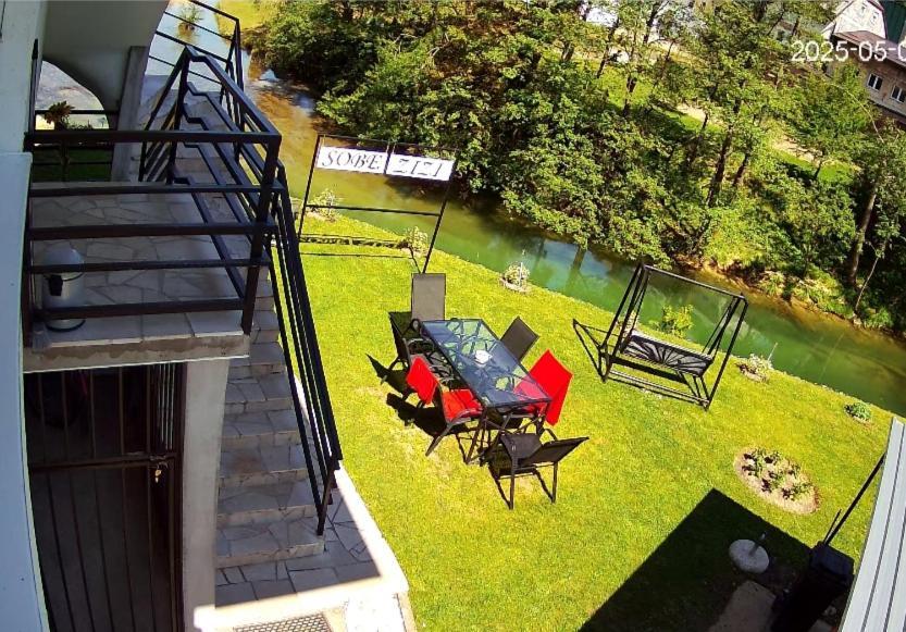 Sobe Zizi Bed & Breakfast Jajce Luaran gambar
